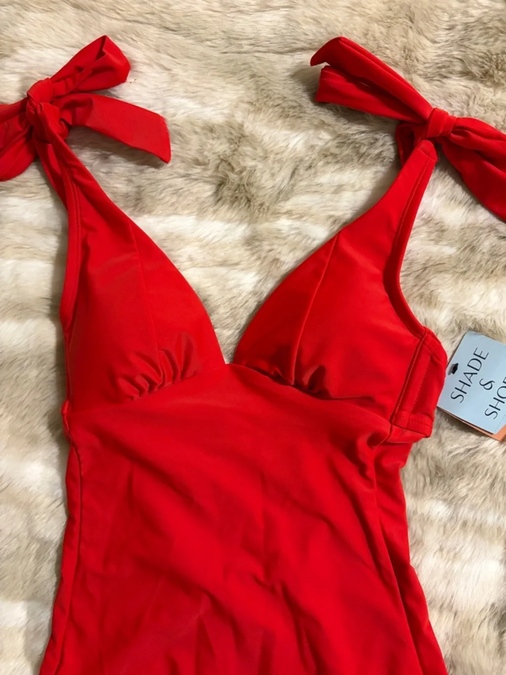 Shade & Shore Bright Red One-Piece - Picture 4 of 10